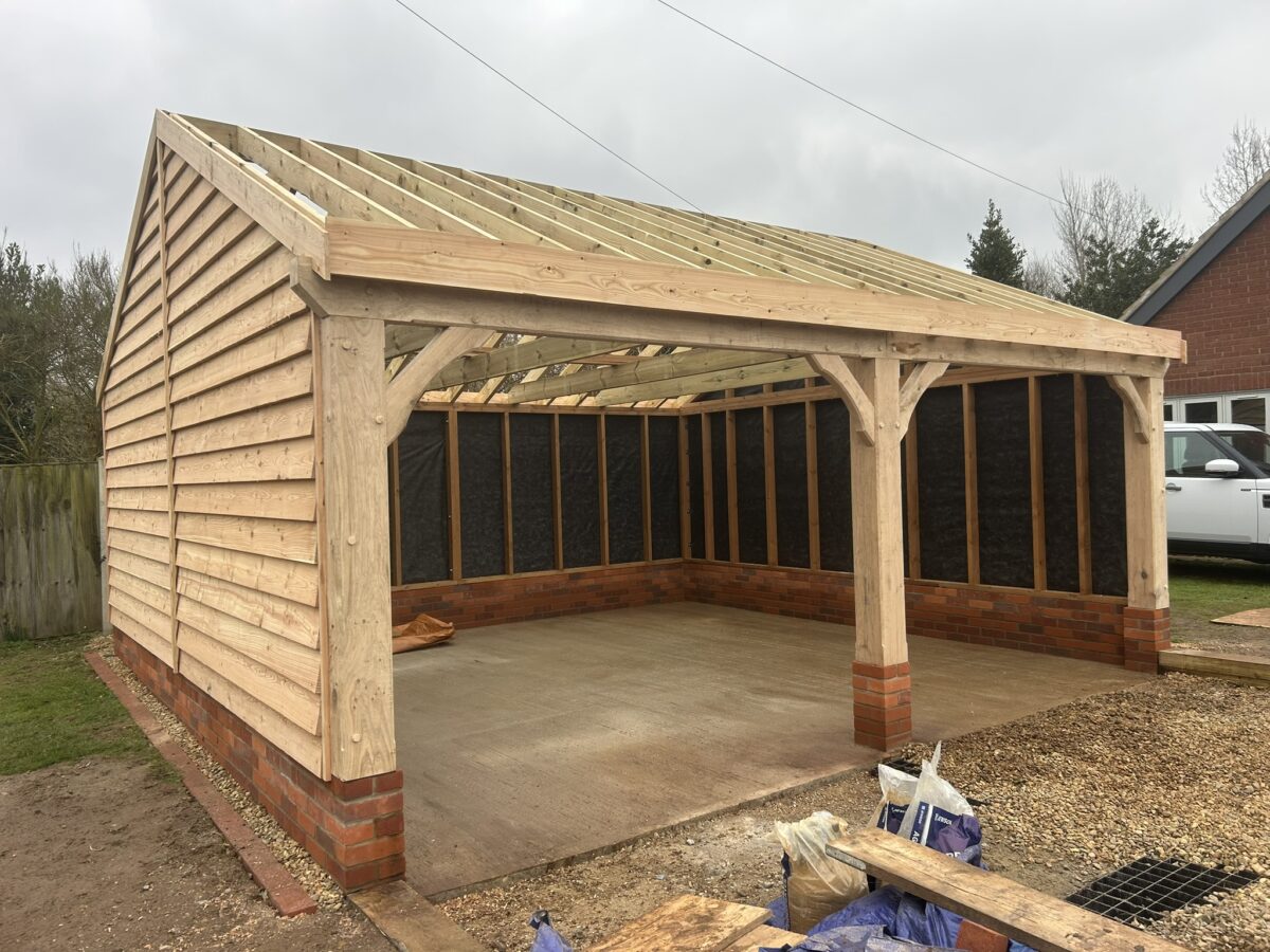 Oak cart lodge in East Ruston – project photo 37